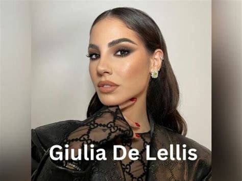 What is Giulia De Lellis net worth?