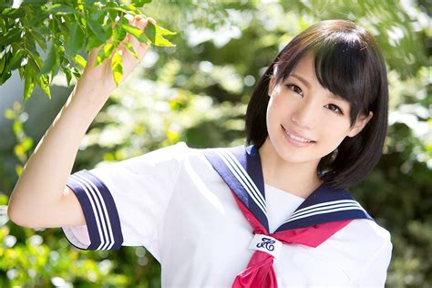 When Was Airi Suzumura Born and How Old is She?