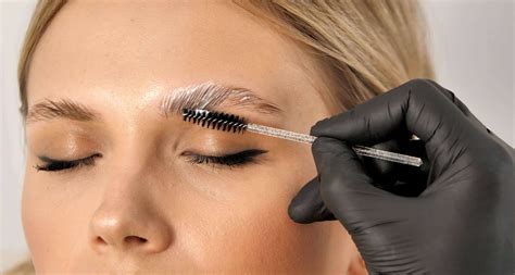 Why settle for thin eyebrows? Enhance your brow game naturally!