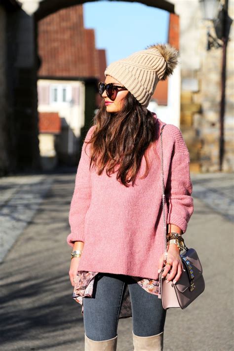 Winter Fashion: The Art of Looking Chic and Warm Amidst the Frosty Atmosphere