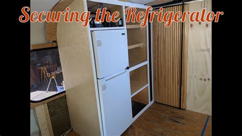 Wrapping and Securing the Refrigerator: Materials and Techniques