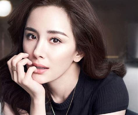 Yang Mi's Age and Personal Life