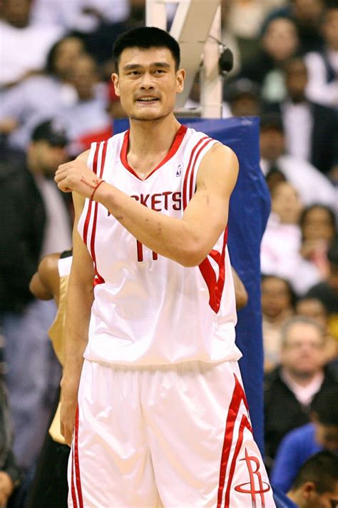 Yao Ming's Impressive Height and Figure