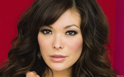 Years and Stature of Lindsay Price