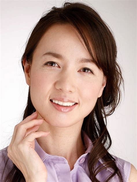 Yoko Ishino's Professional Achievements and Awards