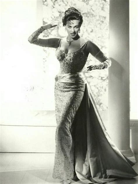 Yvonne De Carlo: A Style Icon